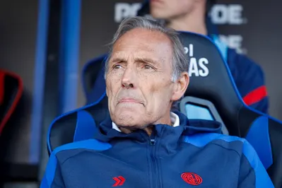 San Lorenzo oficializó la salida de Miguel Ángel Russo