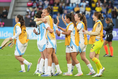 Argentina le ganó a Uruguay en el debut de la Copa América de fútbol femenino