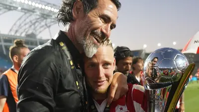 Estudiantes sigue apostando al proyecto de Eduardo Domínguez y extendió su contrato