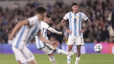 Hat-trick de Messi en el estreno de su sexto Mundial e igualó a Klose como máximo goleador