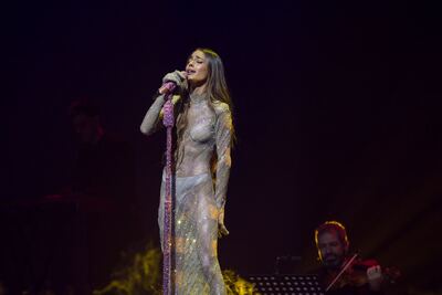 Tini suspendió momentáneamente un show en Corrientes por un incendio