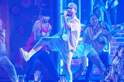 Maluma estrenó tema en los Premios Billboard