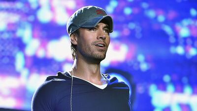 Enrique Iglesias lanzó su nueva canción "Todavía Me Quieres"