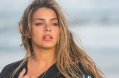 Natalie Pérez presenta su nuevo single "Mariposa Azul"