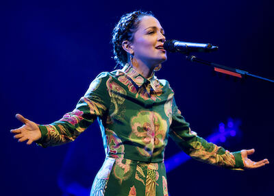 Natalia Lafourcade ultima detalles para su desembarco en Argentina
