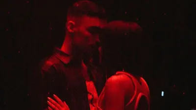 Aitana y Rels B suben la temperatura con "Miamor"