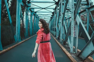 Daniela Herrero regresa con nuevo single y video, "Cuando Te Veo"