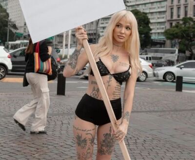 La Joaqui sube la temperatura para promocionar su nuevo sencillo