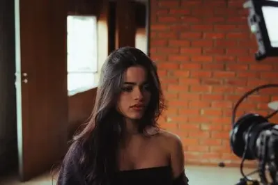 Juli Savioli nos muestra sus "Espinas"