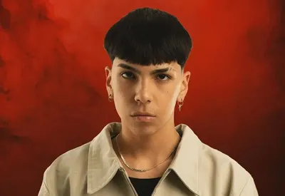 Milo J lanza "Buen día portación de rostro"