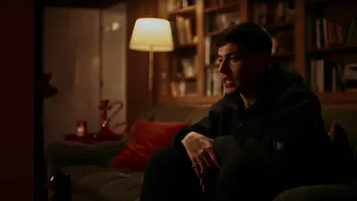 Duki presenta su nuevo single "Barro"