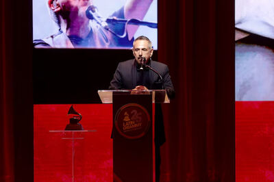 Lerner fue reconocido con el premio a la Excelencia Musical
