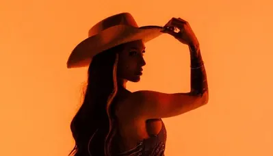 Llegó "Tu Patrona de Lujo", el nuevo álbum de La Joaqui