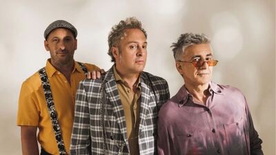 Los Tipitos presentan "Habla Conmigo" en vivo
