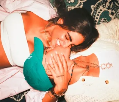 Ovy On The Drums publica "Mi refe (yo me enamoré)" junto a Beéle