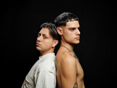Paco Amoroso y Ca7riel publican su nuevo sencillo "#Tetas"