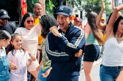 Daddy Yankee presenta su nueva canción "Sonríele"