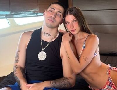 Yami Safdie y Nacho AG confirman su relación con un romántico videoclip