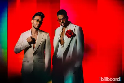 Romeo Santos y Prince Royce lanzan por sorpresa "Better Late Than Never"