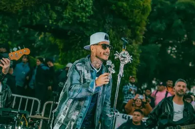 Ulises Bueno le pone voz a la nueva canción oficial de la Selección