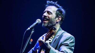 Kevin Johansen canta al fútbol en su nuevo tema
