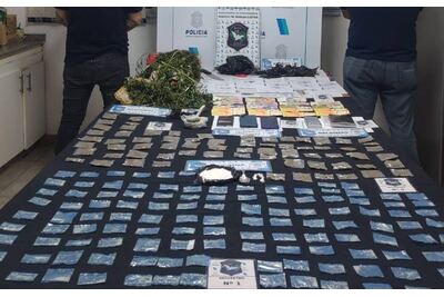 Campana: Desbaratan tres búnkers de droga y secuestran cocaína y marihuana