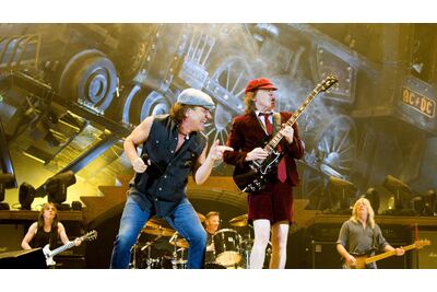 AC/DC abre su propio bar en el Power Trip 2023