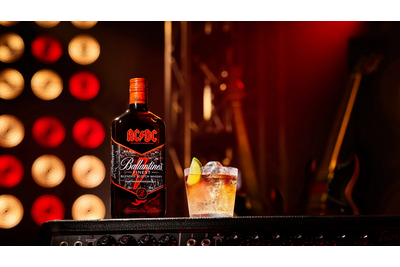 AC/DC lanza su propia botella de whisky