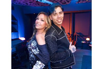Luck Ra y Thalía convierten "A quién le importa" en un cuarteto cordobés