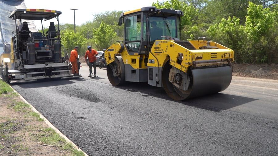 Camino Centenario: Avanzan a buen ritmo los trabajos de repavimentación