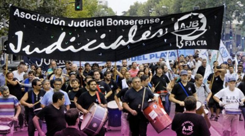 Los judiciales bonaerenses retoman las negociaciones salariales