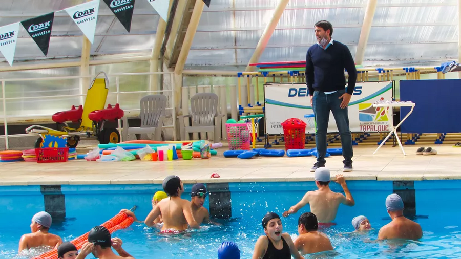 Tapalqué: Lanzan el programa municipal “Natación para Todos”