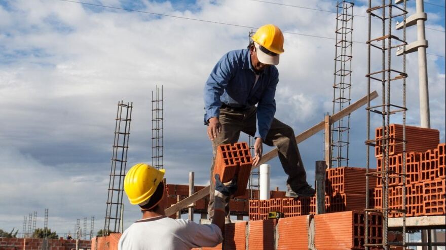 La Plata: Anuncian la implementación de “permisos de obra exprés” para alentar inversiones