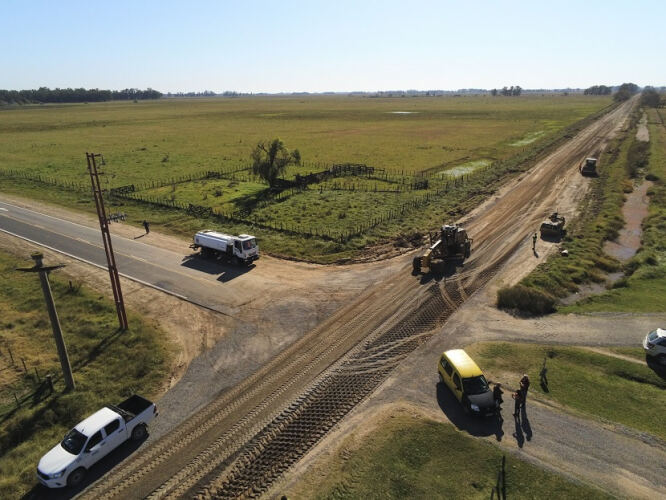 Cañuelas: Continúan los trabajos en los caminos rurales