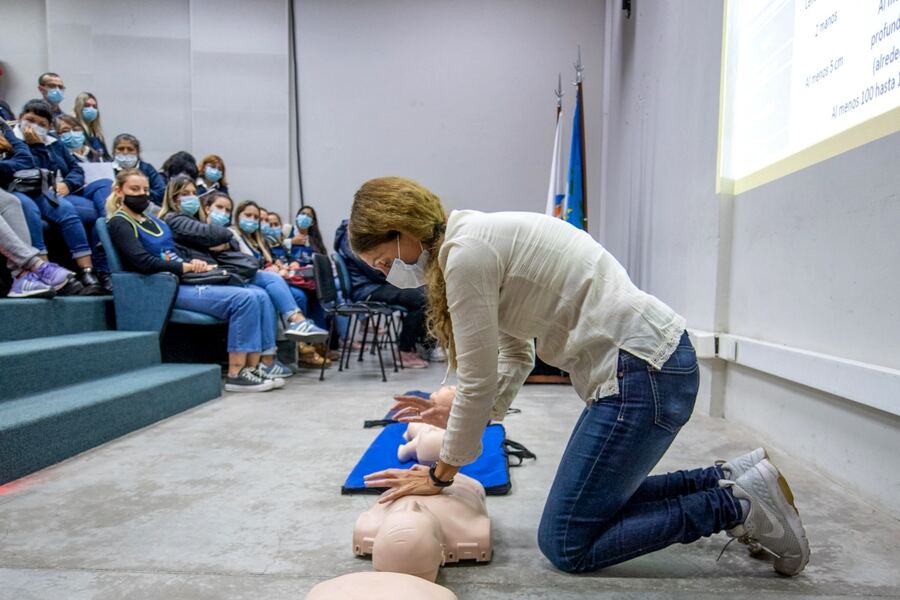 San Fernando: Nueva capacitación en RCP al personal municipal de Educación