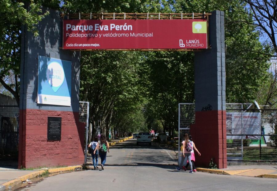 Lanús: Continúan los trabajos de renovación del velódromo, el Parque Industrial y plazas