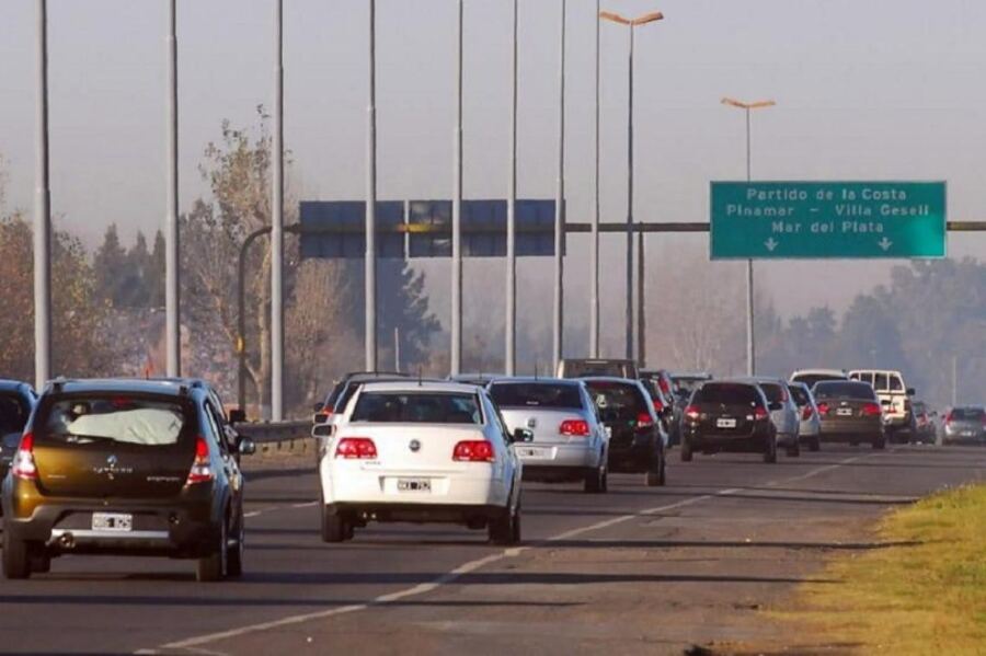 Más de 2 mil autos por hora circulan por la Ruta 2 hacia la Costa Atlántica