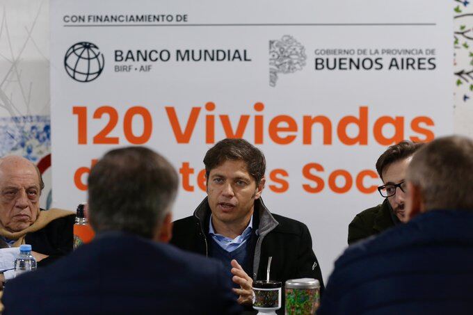 Berazategui: Kicillof presentó un proyecto para la construcción de 120 viviendas