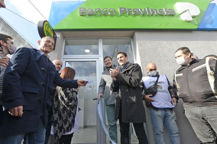 Lanús: Inauguran un cajero automático del Banco Provincia en Escalada Este