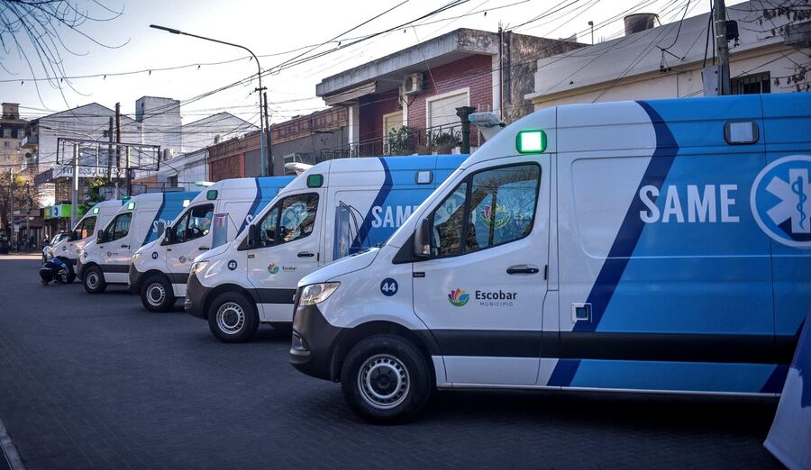Escobar: El municipio incorporó seis nuevas ambulancias al sistema de salud