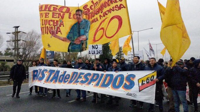 Continúa el paro de la línea 60 y corte en Panamericana en Ing. Maschwitz
