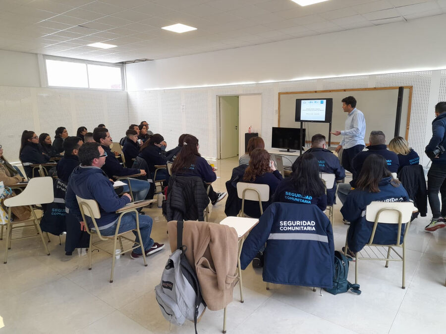 La Costa: Capacitan en tecnologías aplicadas a la seguridad al personal municipal