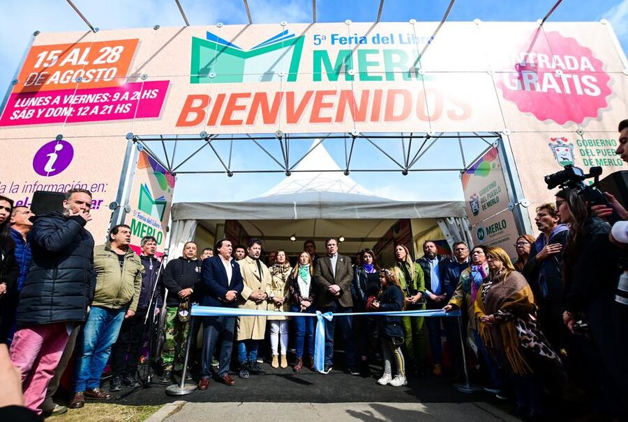 Merlo: Con gran concurencia se inauguró la 5ta Feria del Libro