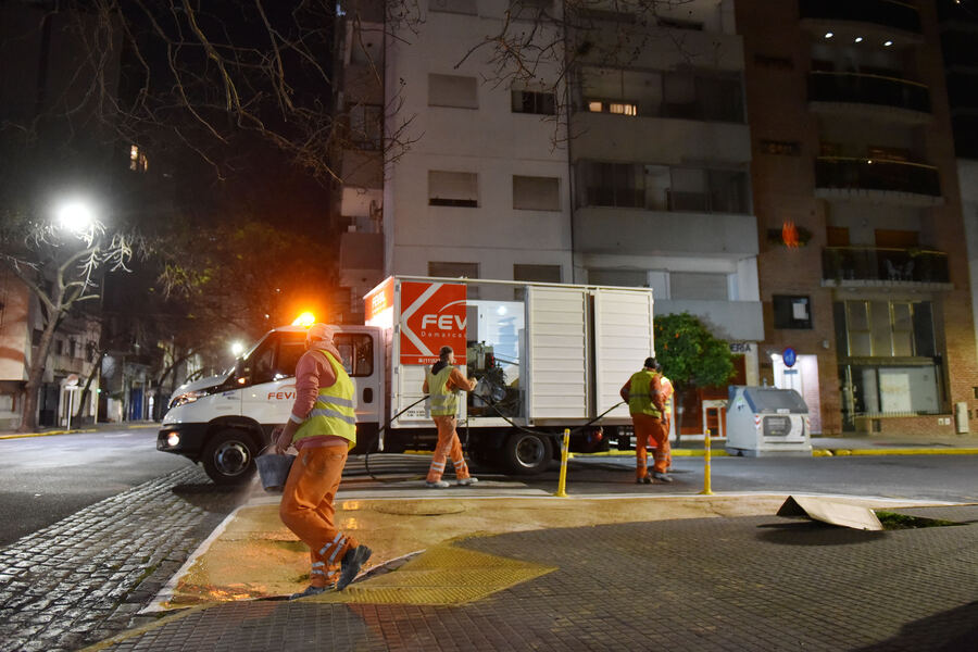 La Plata: Avanzan las tareas de demarcación vial en la ciudad