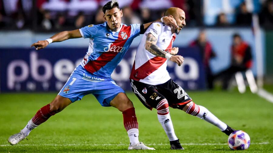 River no aprovechó la chance de acercarse a la punta y empató 0 a 0 con Arsenal
