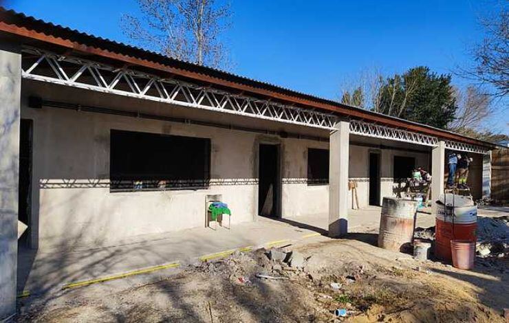Escobar: Siguen las obras de infraestructura en escuelas y jardines públicos