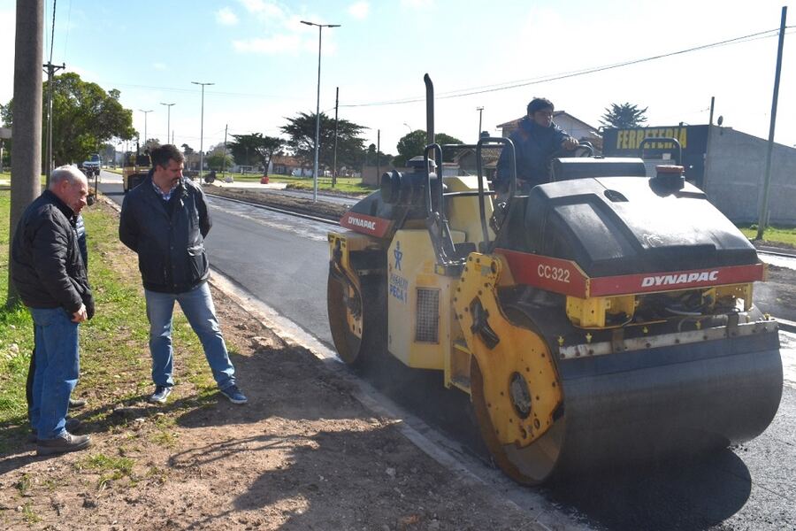 Miramar: Entra en la etapa final del pavimentado de la Avenida 37