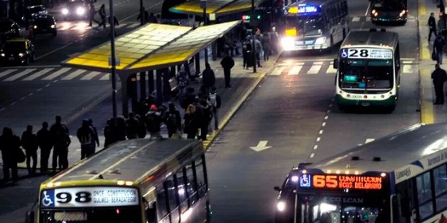 El Ministerio de Trabajo dictó la conciliación obligatoria y frenó la huelga de colectivos