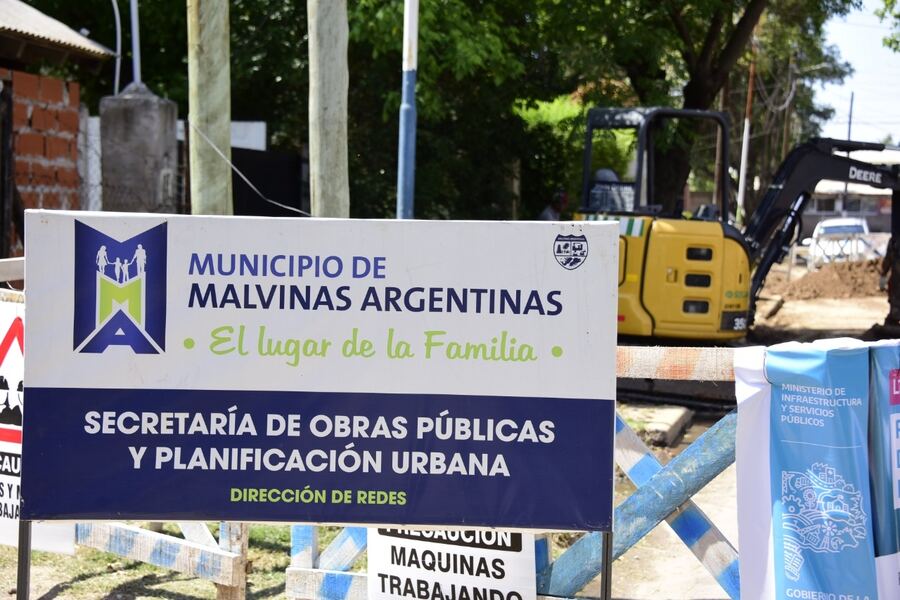 Malvinas Argentinas: Avanza la obra de agua potable en los barrios Solar del Norte y El Cortijo