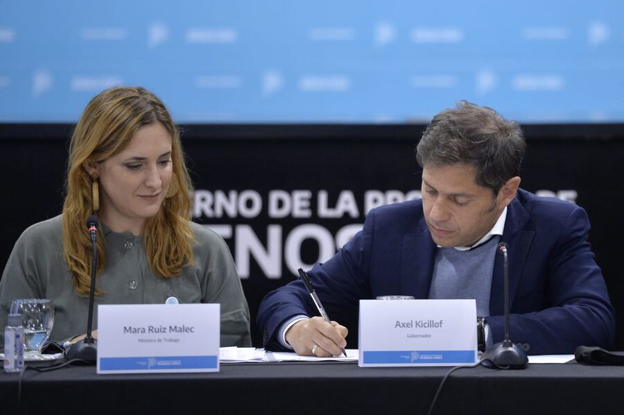 Kicillof acordó nuevos aumentos para docentes, estatales, judiciales y médicos bonaerenses